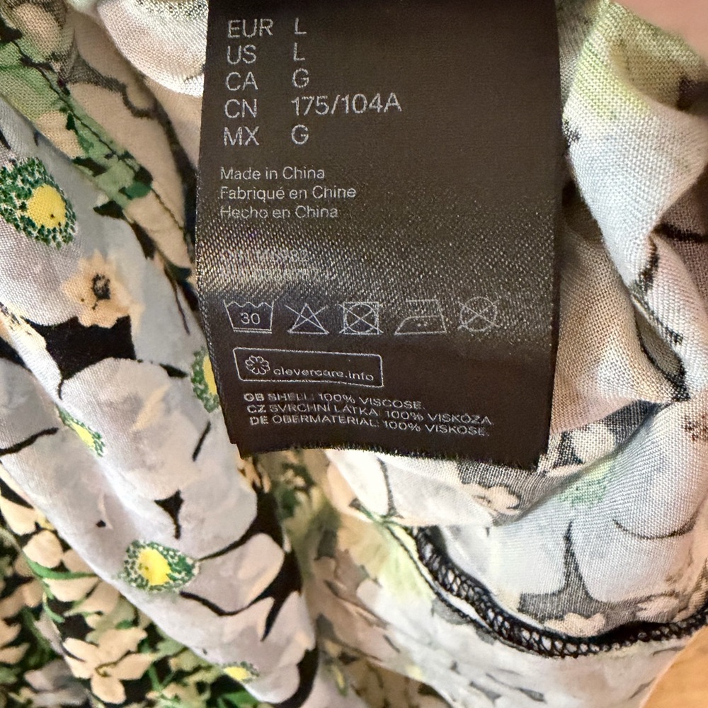 H&M Blue and Green Floral Long Sleeve Dress - Picture 9 of 9